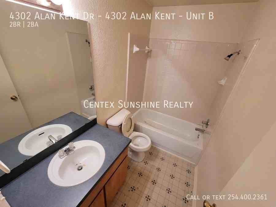 4302 4302 Alan Kent Dr - 4302 Alan Kent #B - Photo 4 of 18