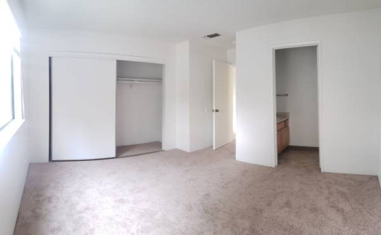 Great location park like setting - Photo 3 of 5