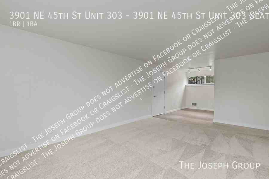 3901 Ne 45th St Apt 303 - Photo 3 of 30