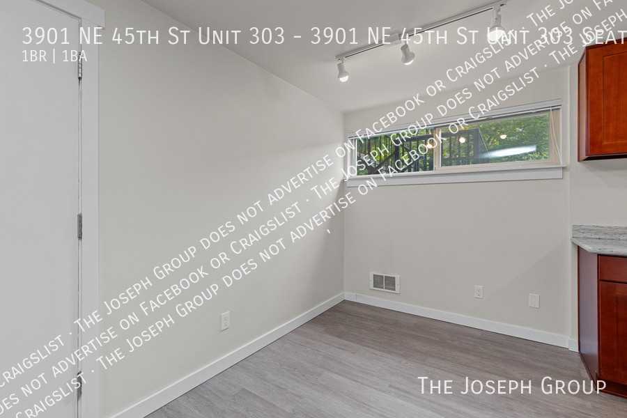 3901 Ne 45th St Apt 303 - Photo 5 of 30