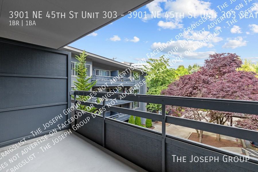 3901 Ne 45th St Apt 303 - Photo 6 of 30