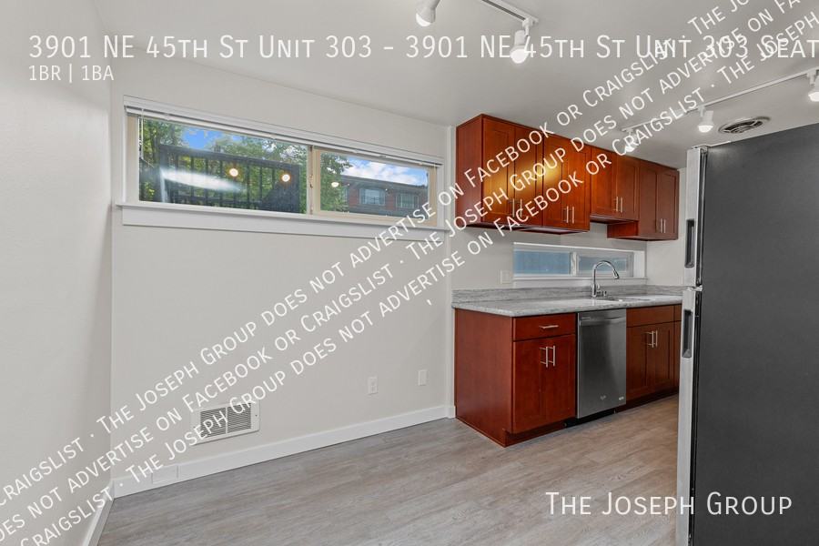 3901 Ne 45th St Apt 303 - Photo 7 of 30