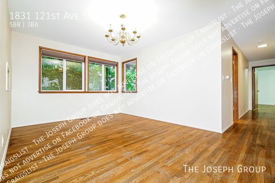 1831 121st Ave Se - Photo 5 of 32