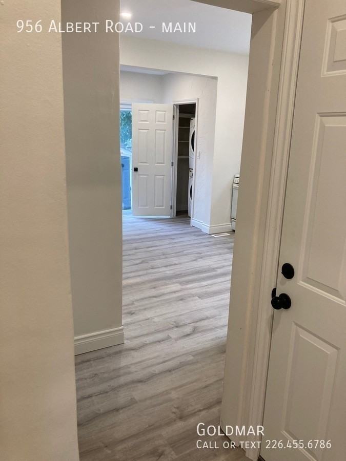 956 Albert Rd #MAIN - Photo 7 of 14