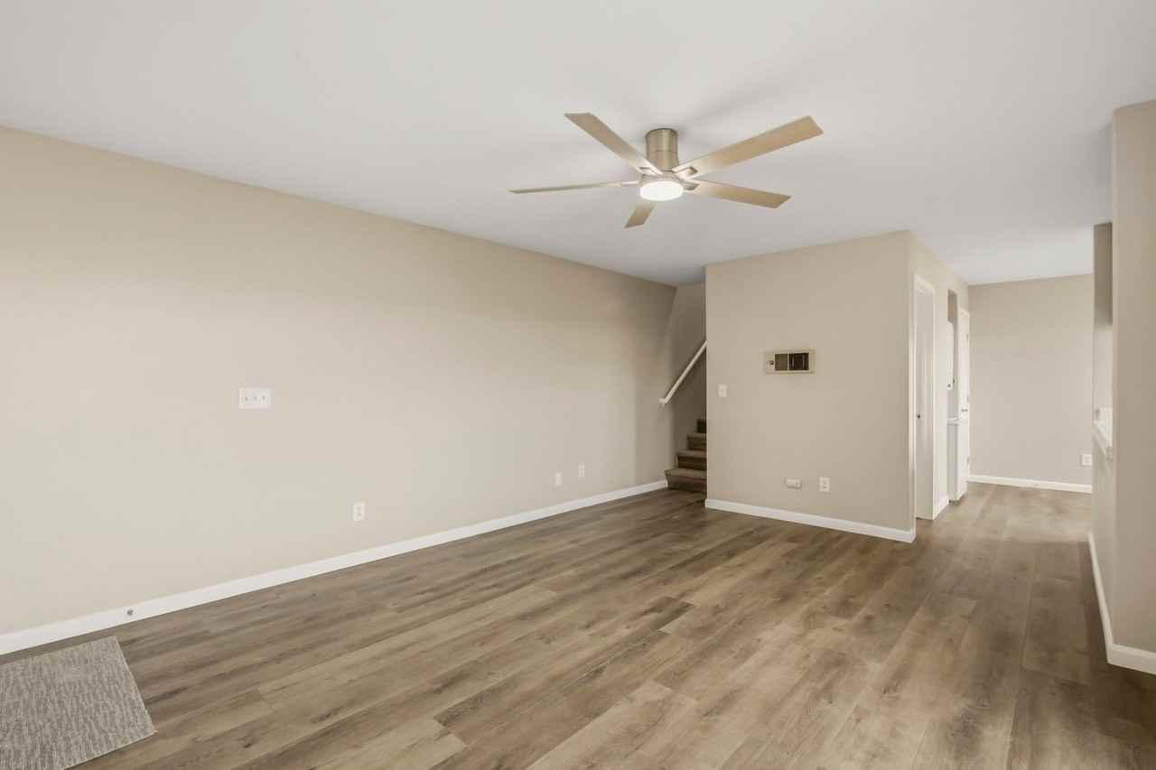 621 D St - Photo 3 of 22