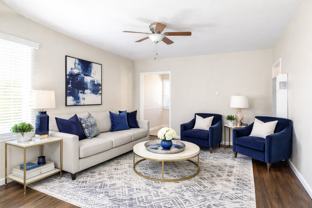 LB5319 - Photo 1 of 1