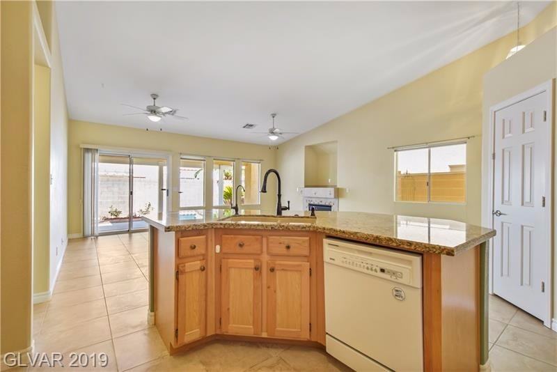 6524 Sundown Heights Ave - Photo 6 of 21