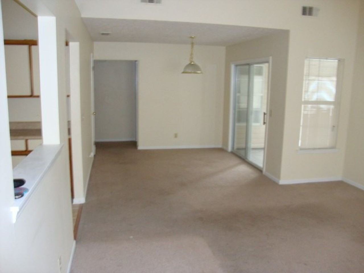 930 Piercefield Dr - Photo 2 of 12