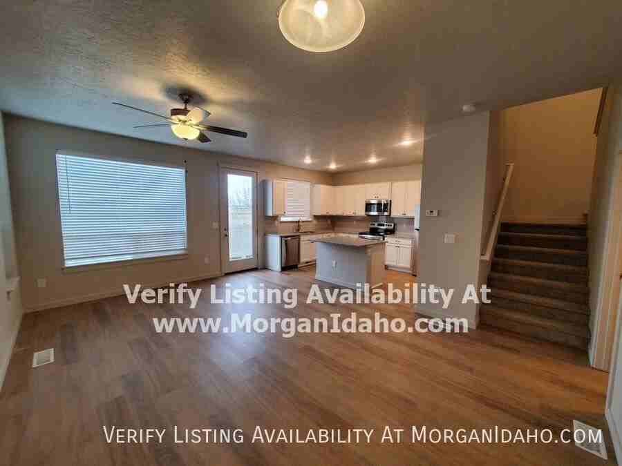 376 N Tessa Ln - Photo 4 of 18