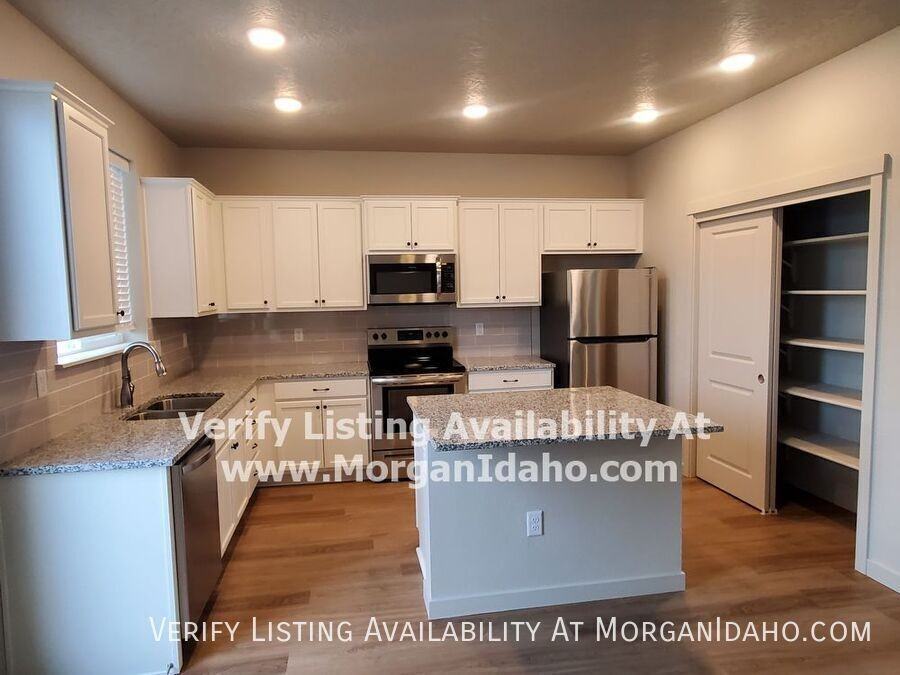 376 N Tessa Ln - Photo 5 of 18