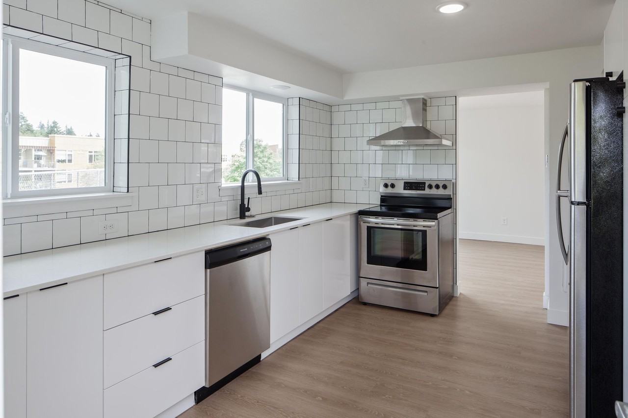 Marigold - Photo 4 of 50