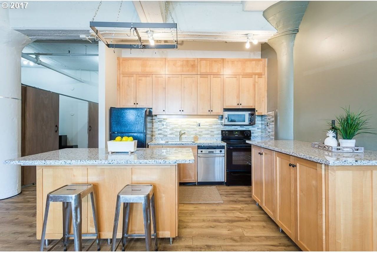 1314 Nw Irving St #604 - Photo 6 of 27