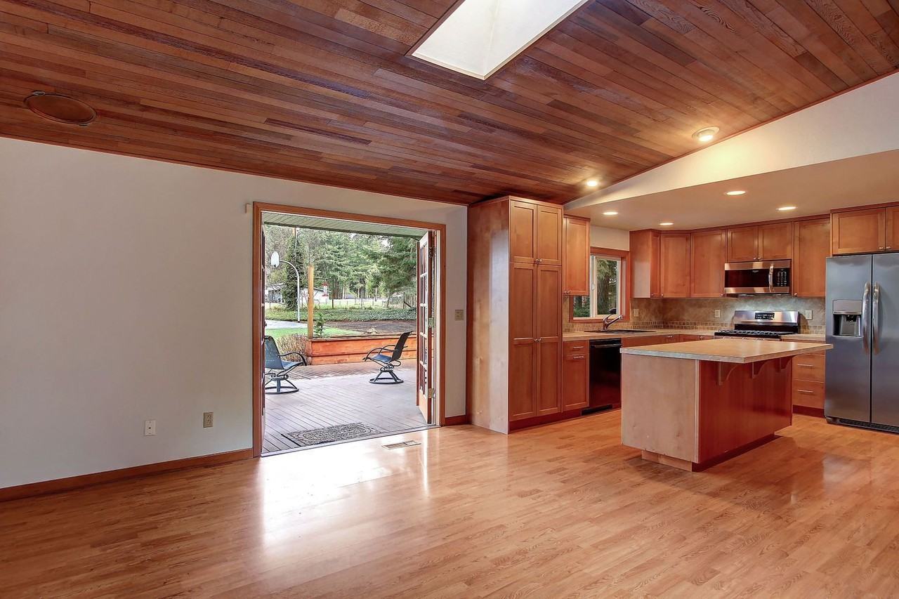 4411 169th St Se - Photo 5 of 29