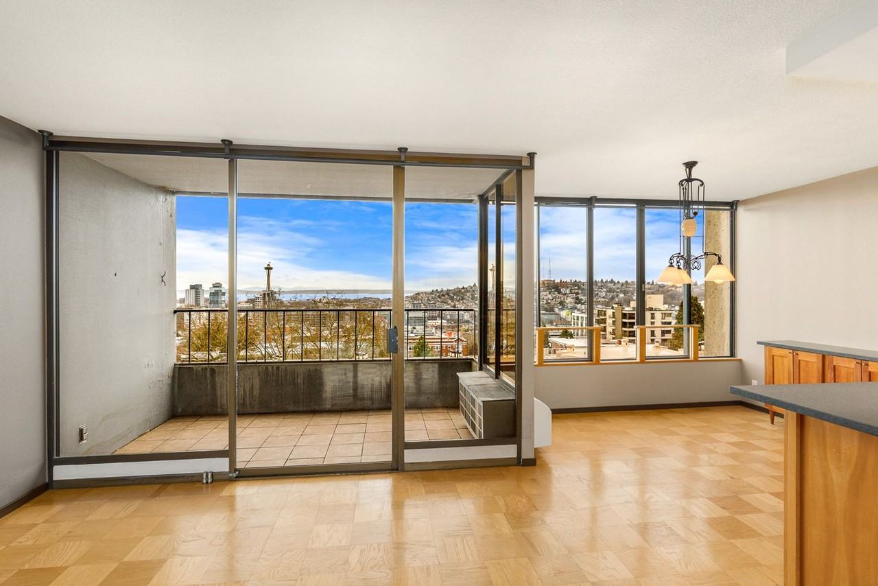 601 Belmont Ave E #E5 - Photo 7 of 20