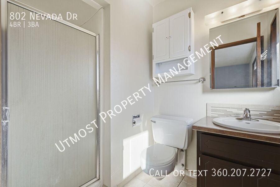 802 Nevada Dr - Photo 7 of 14