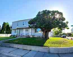 featured image of 1500 Thayer Dr