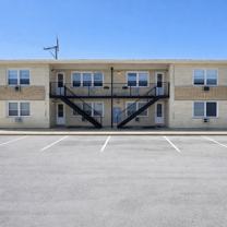 8706 S Troy Ave #1D - Photo 1 of 1