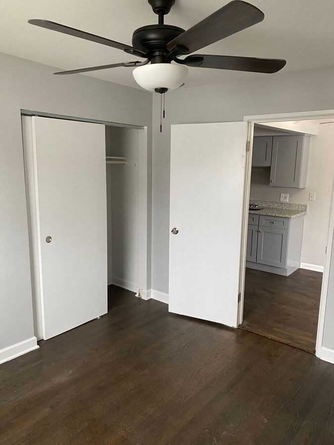 8706 S Troy Ave #1D - Photo 6 of 10