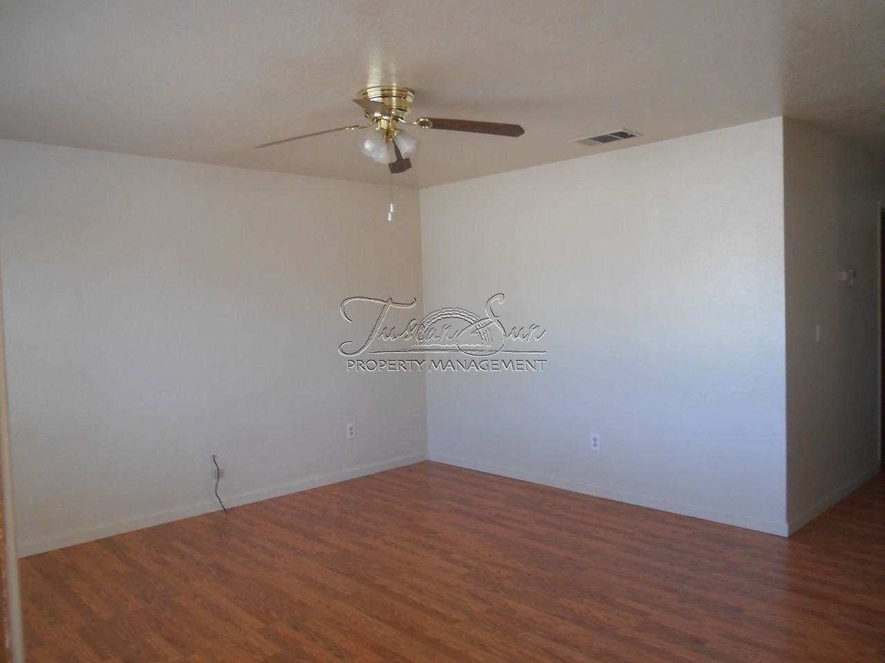 1120 Beltline Rd - Photo 2 of 9