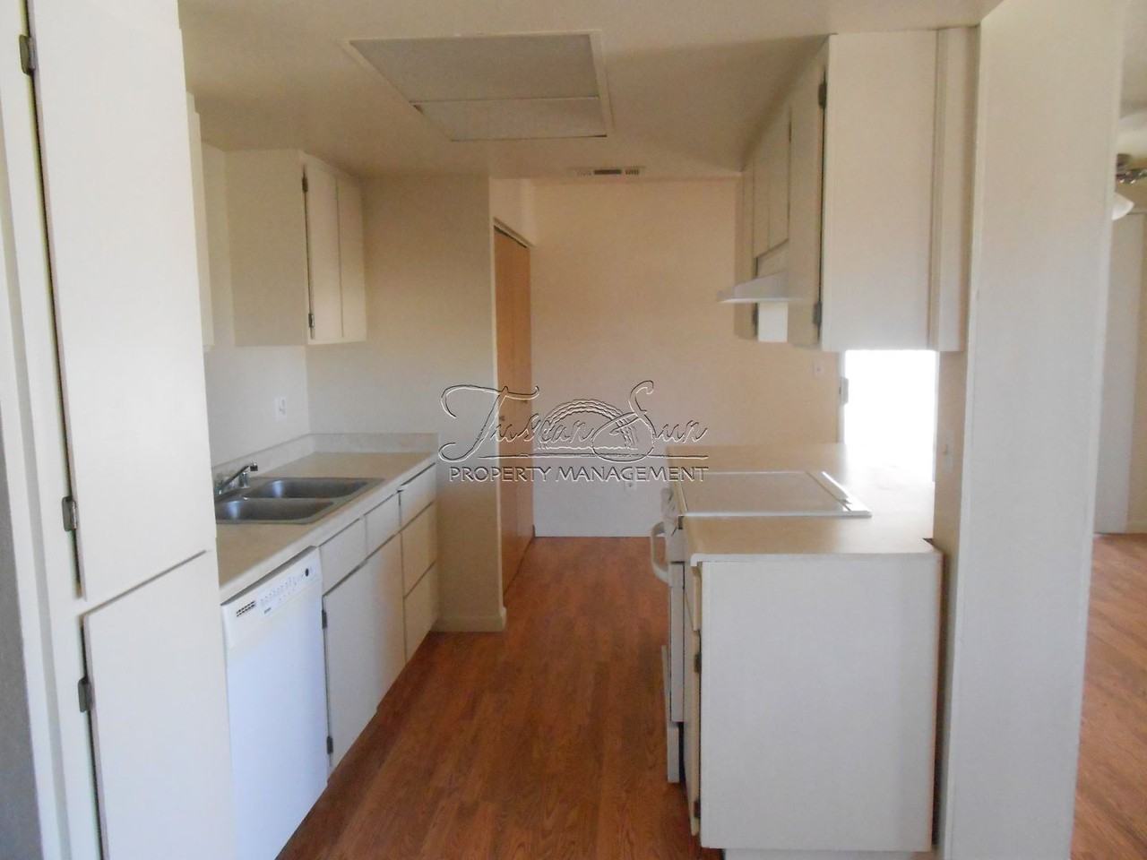 1120 Beltline Rd - Photo 5 of 9