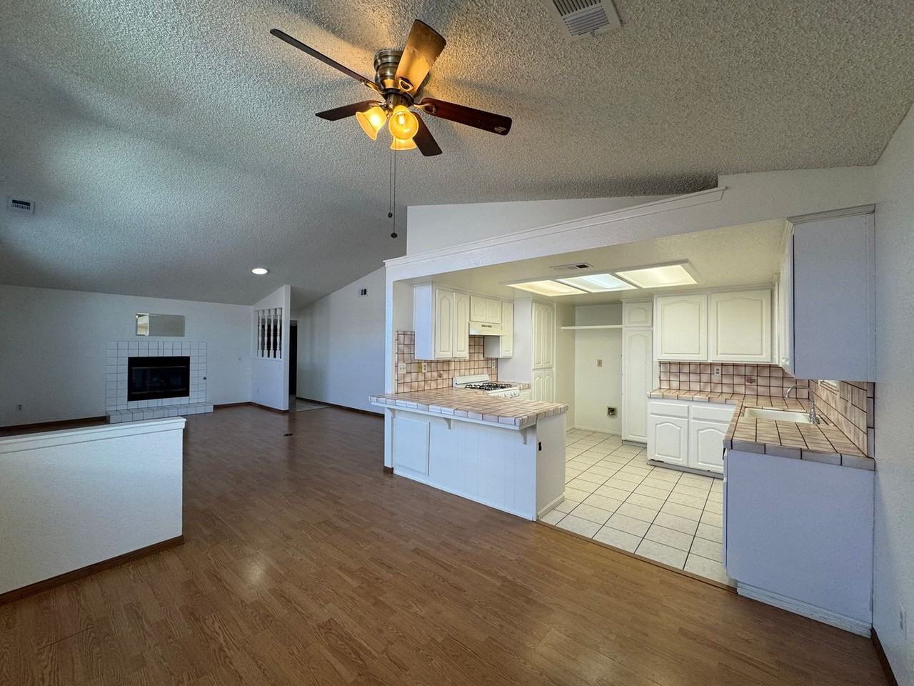 13300 Riverview Dr - Photo 7 of 21