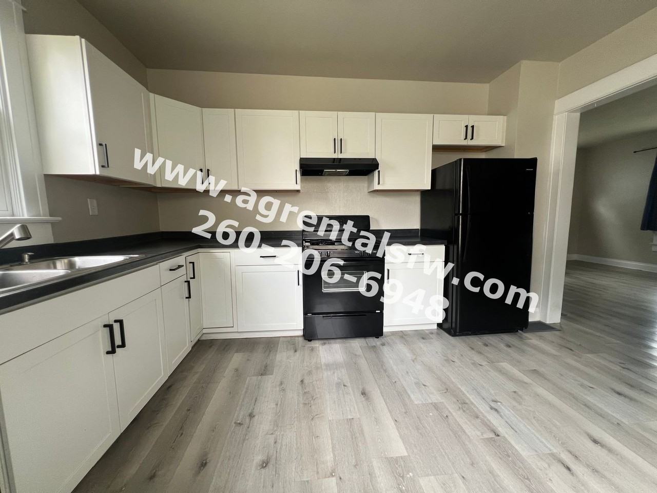 2101 Eby Ave - Photo 5 of 12