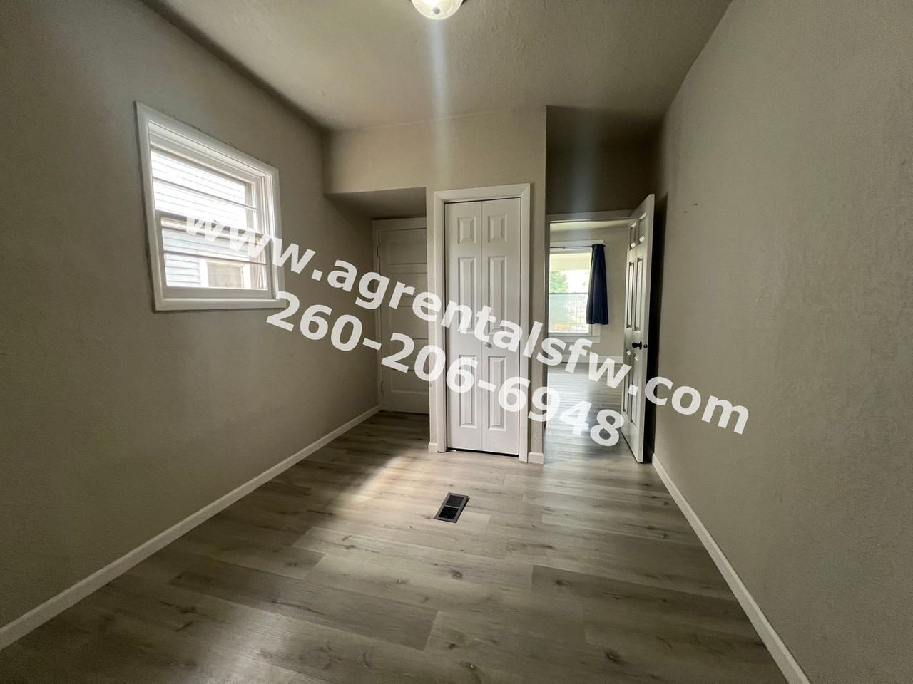 2101 Eby Ave - Photo 6 of 12