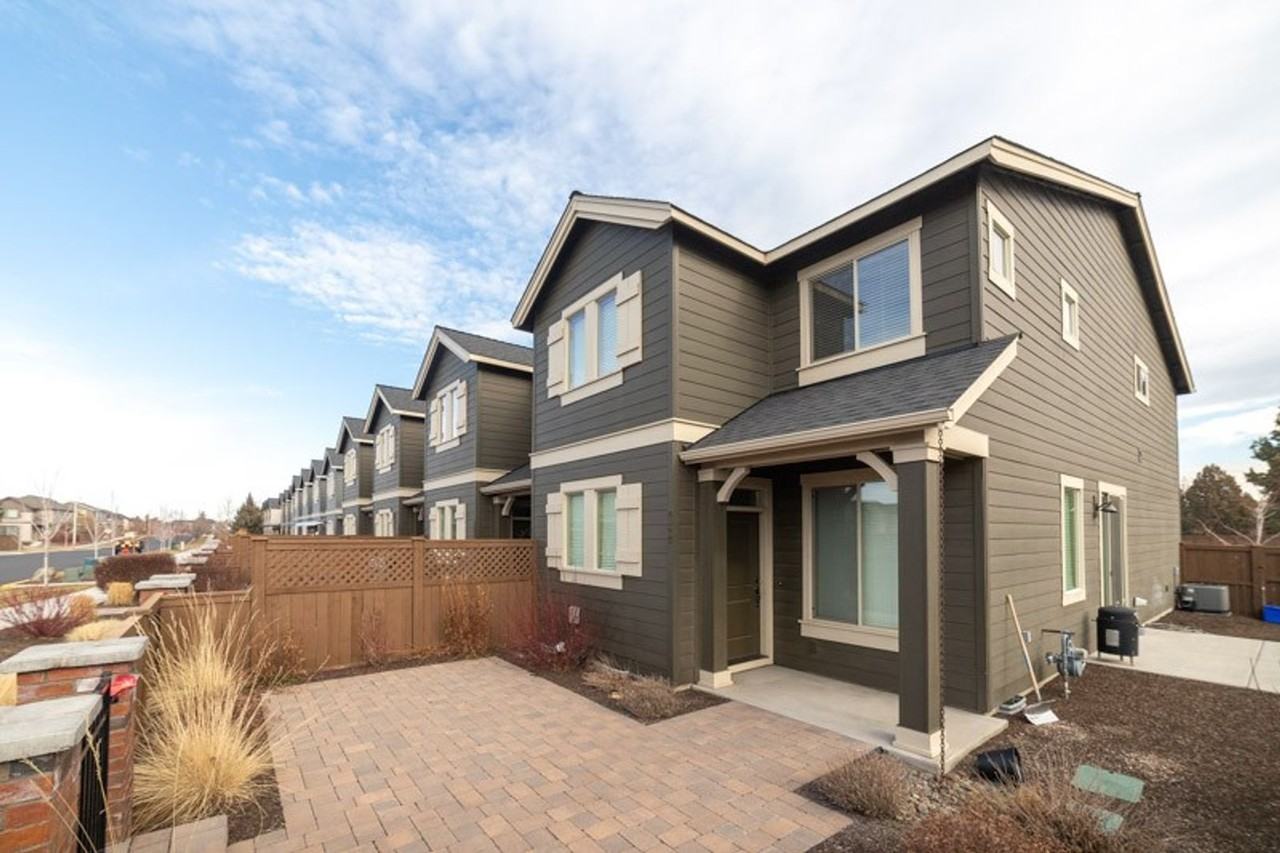 20904 High Desert Ln - Photo 2 of 24