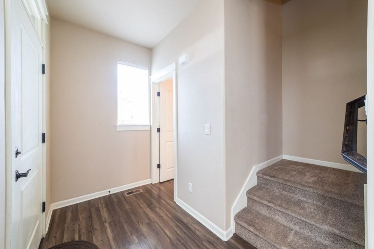 20904 High Desert Ln - Photo 7 of 24