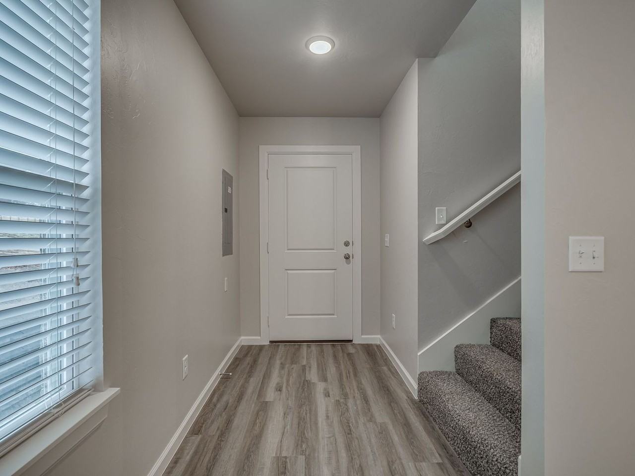 4320 Ne 119th St - Photo 7 of 34