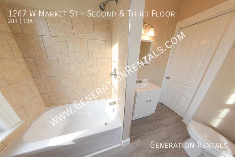 1267 W Market St #2nd3rdFL - Photo 6 of 12