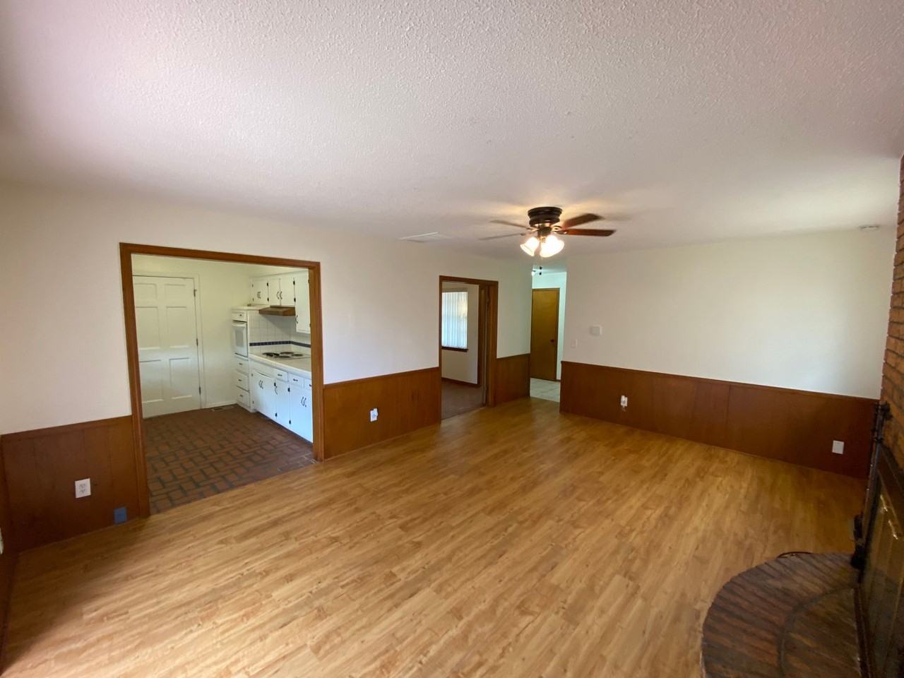 6305 N Allison Dr - Photo 2 of 19