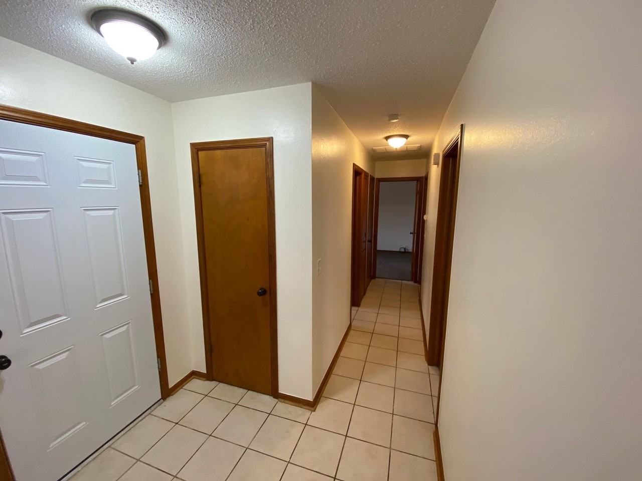 6305 N Allison Dr - Photo 4 of 19