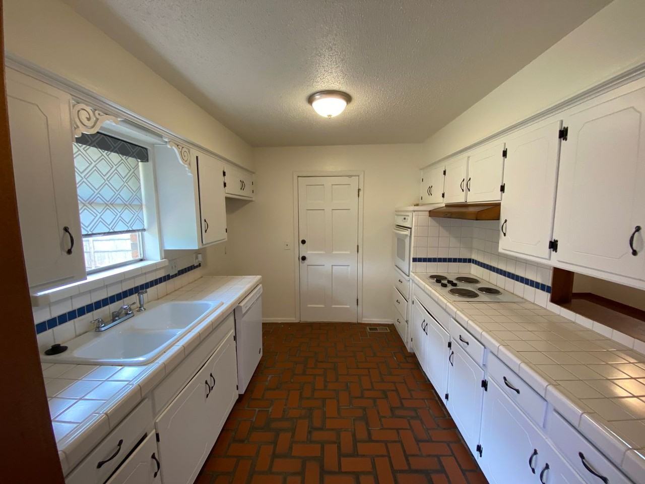 6305 N Allison Dr - Photo 5 of 19