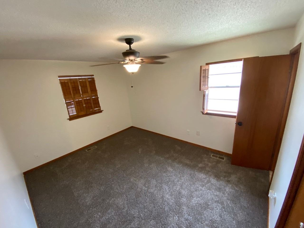 6305 N Allison Dr - Photo 6 of 19