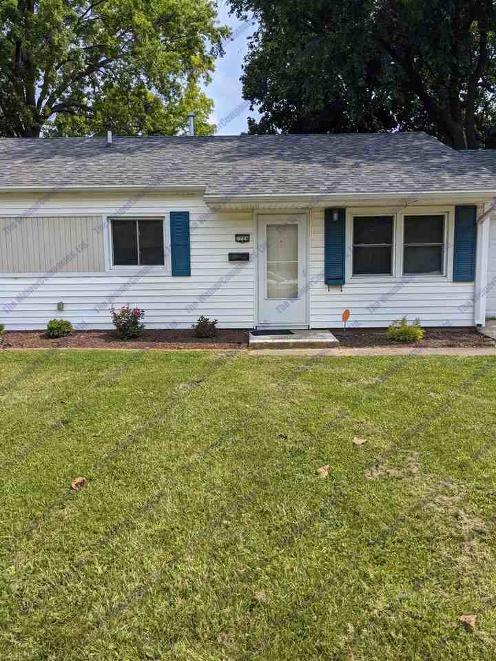 1726 Anita Dr - Photo 2 of 44