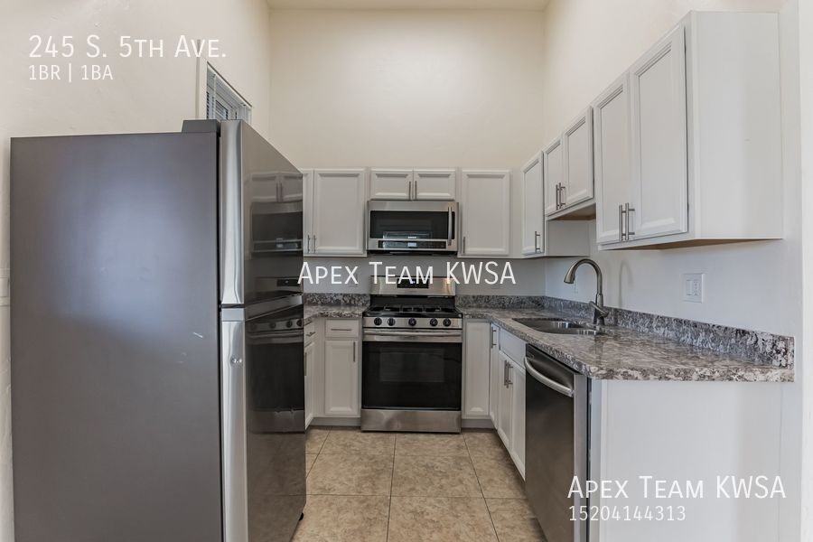 245 S 5th Ave - Photo 4 of 30