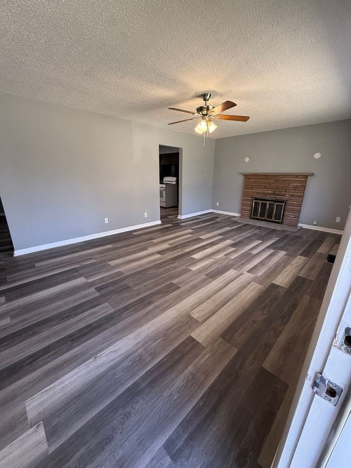 1453 S Fort Ave - Photo 4 of 32