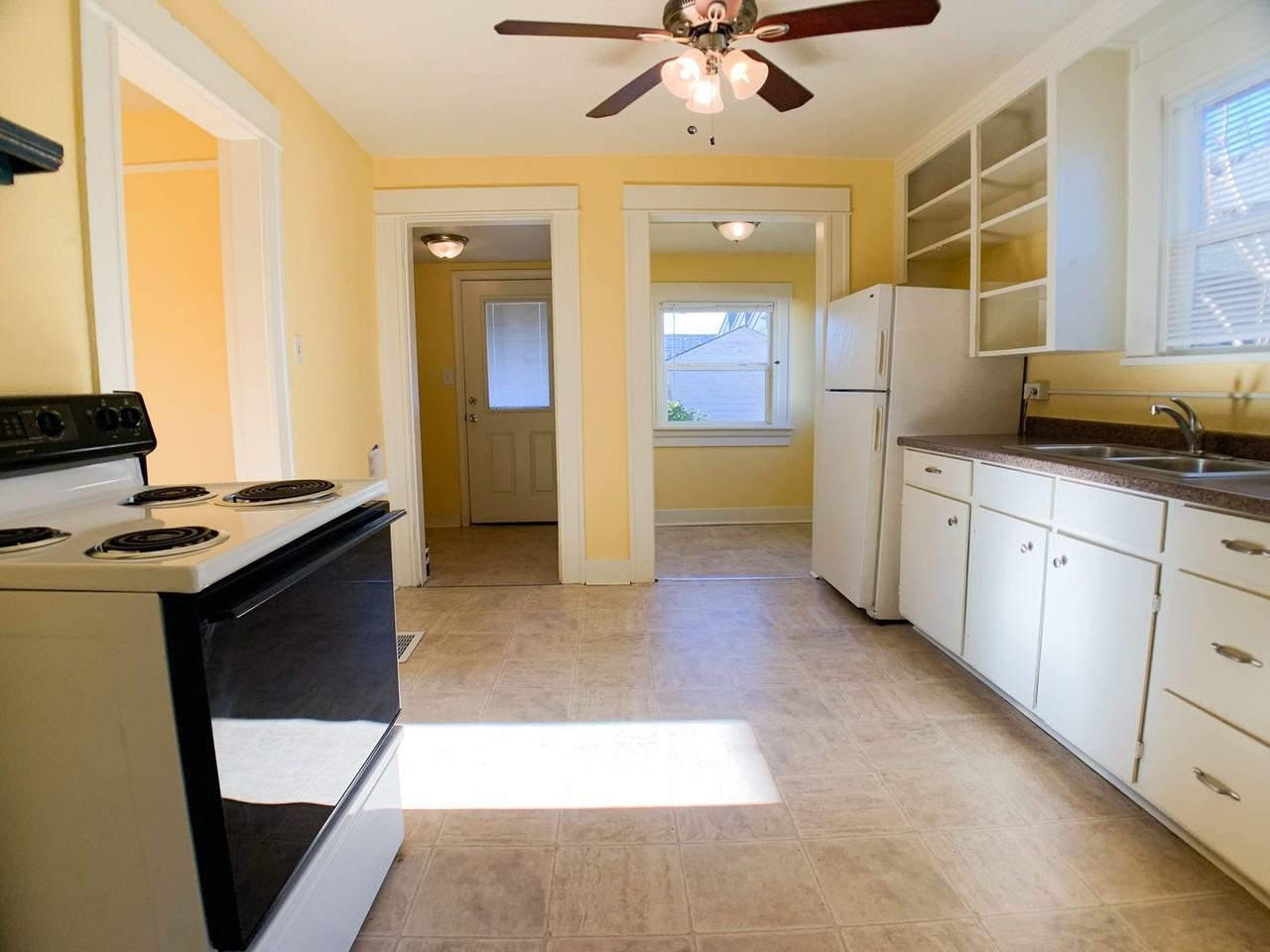 5025 N Montana Ave - Photo 7 of 32