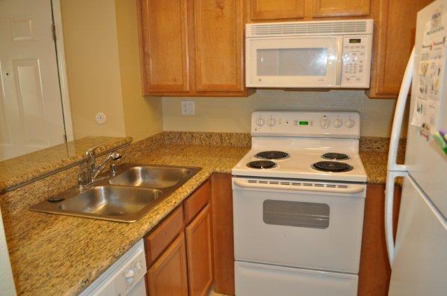 3456 Castle Glen Dr #287 - Photo 4 of 16