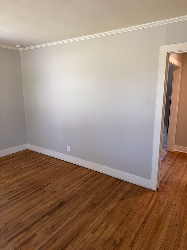 727 N Greenwood Ext - Photo 7 of 27