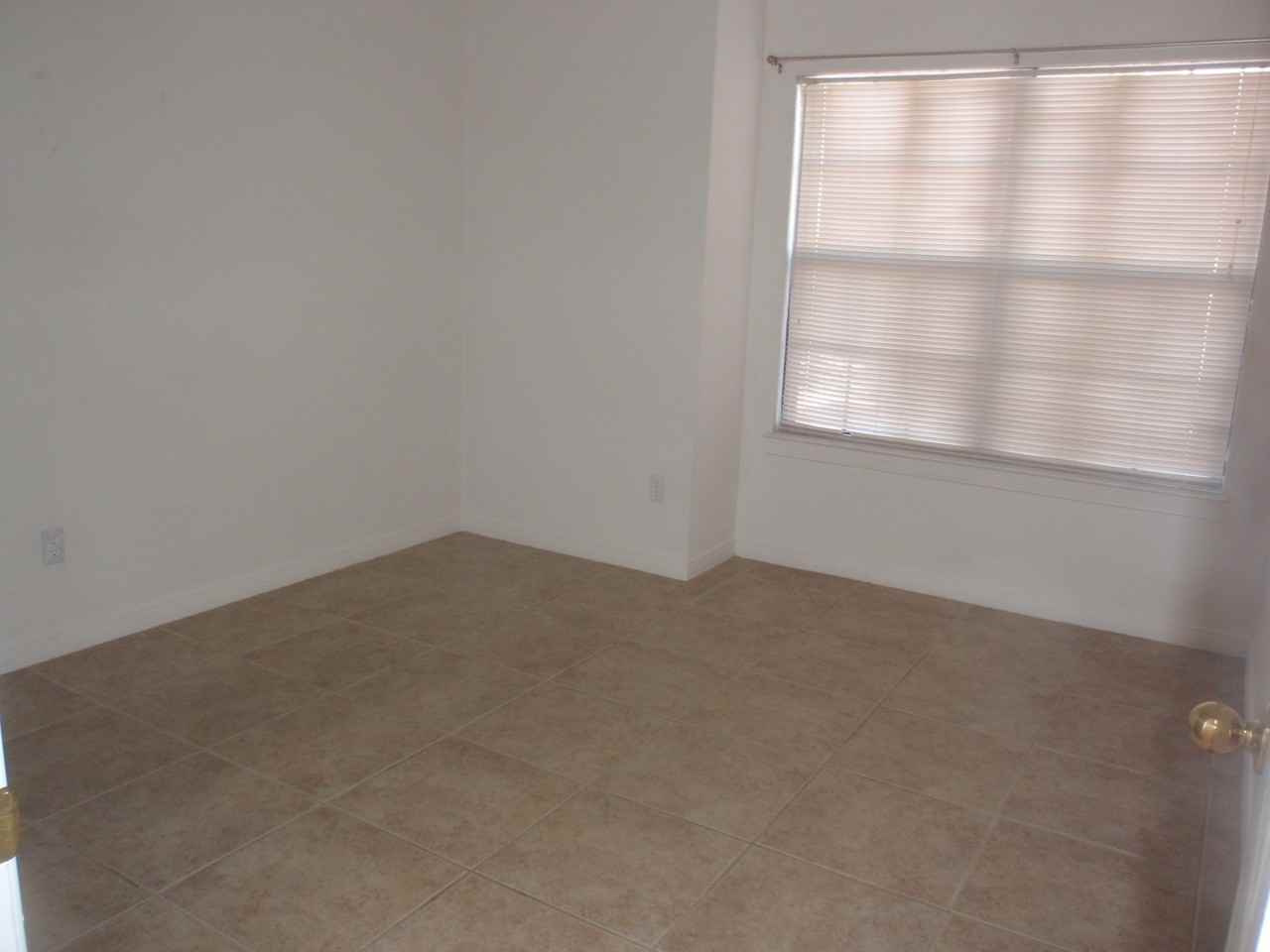 2714 Custer Way - Photo 7 of 24