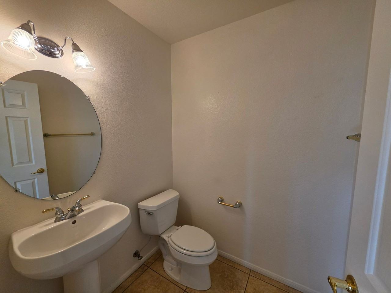 532 Fynn Valley Dr - Photo 7 of 43