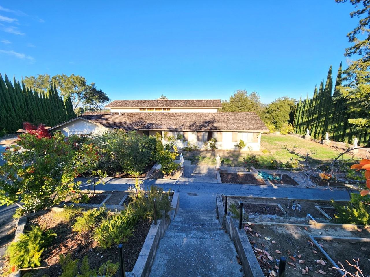 98 Mesa Ct - Photo 3 of 36