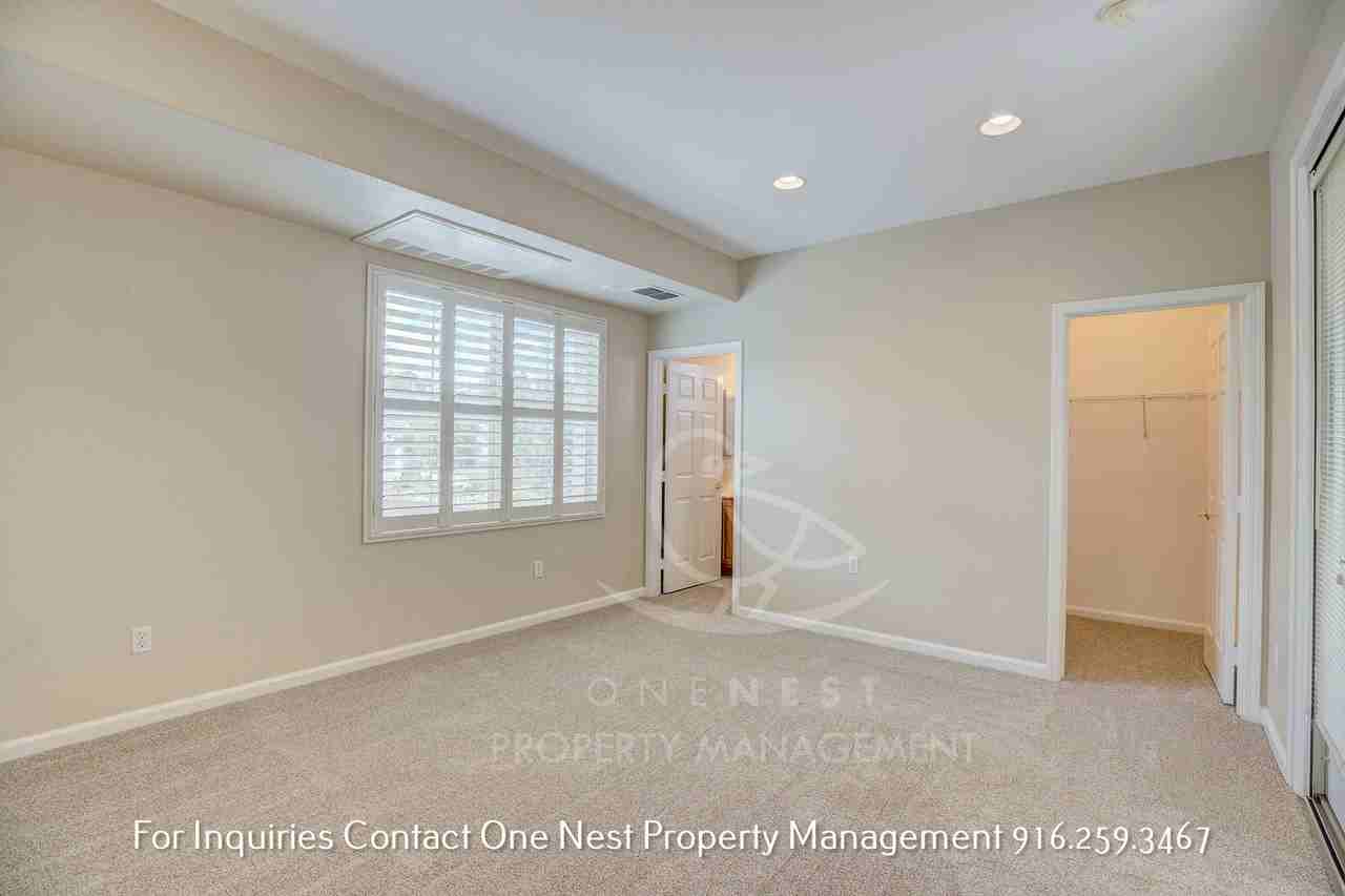 1564 Summerhill Ln - Photo 4 of 26