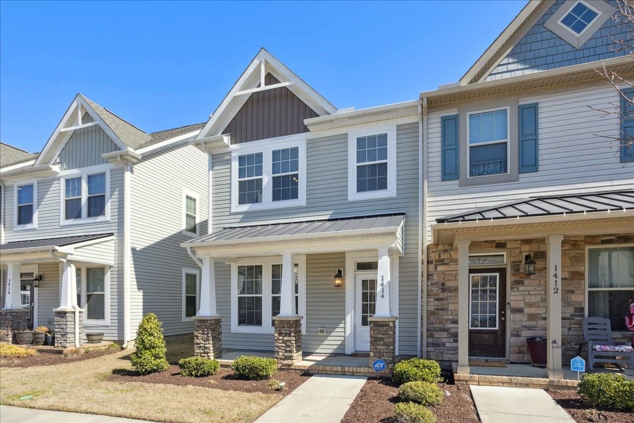 1414 Waltham Ln - Photo 2 of 26