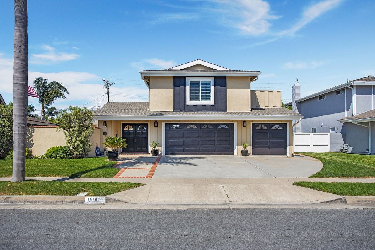 9091 Aloha Dr - Photo 2 of 25