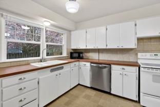 3660 Se Tenino St - Photo 1 of 1