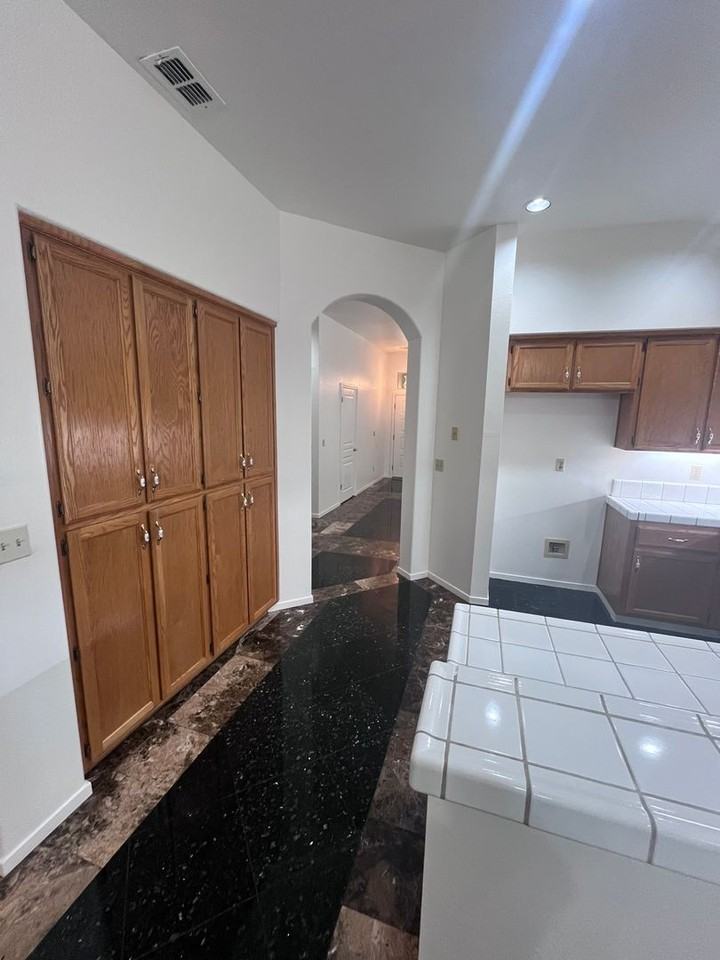 8563 Summit Brook Ct - Photo 3 of 21