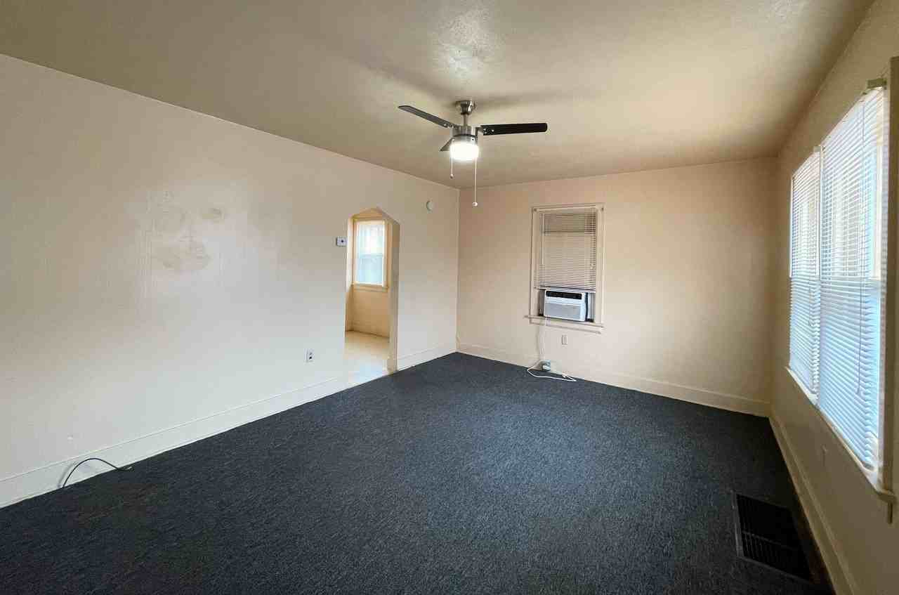 7 N Elm St - Photo 2 of 11